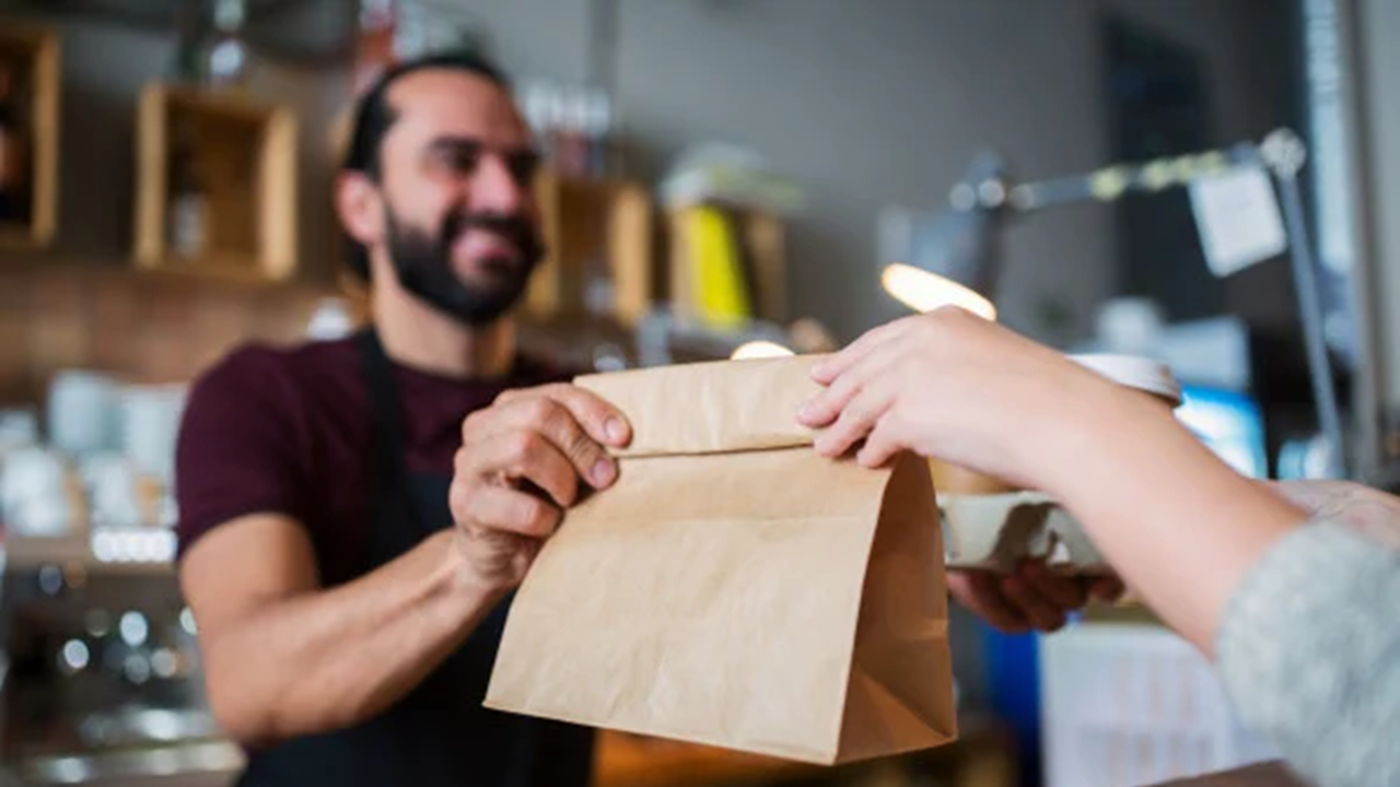 Ăn “takeaway” thường xuyên: Khi bữa ăn tiện lợi đẩy chế độ ăn về phía gây viêm